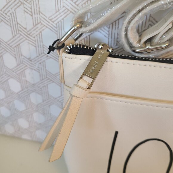 Rae Dunn 2Pc Set LOVE. TECH. Purse & Ear Pod Case White - Crossbody Strap - Picture 4 of 10